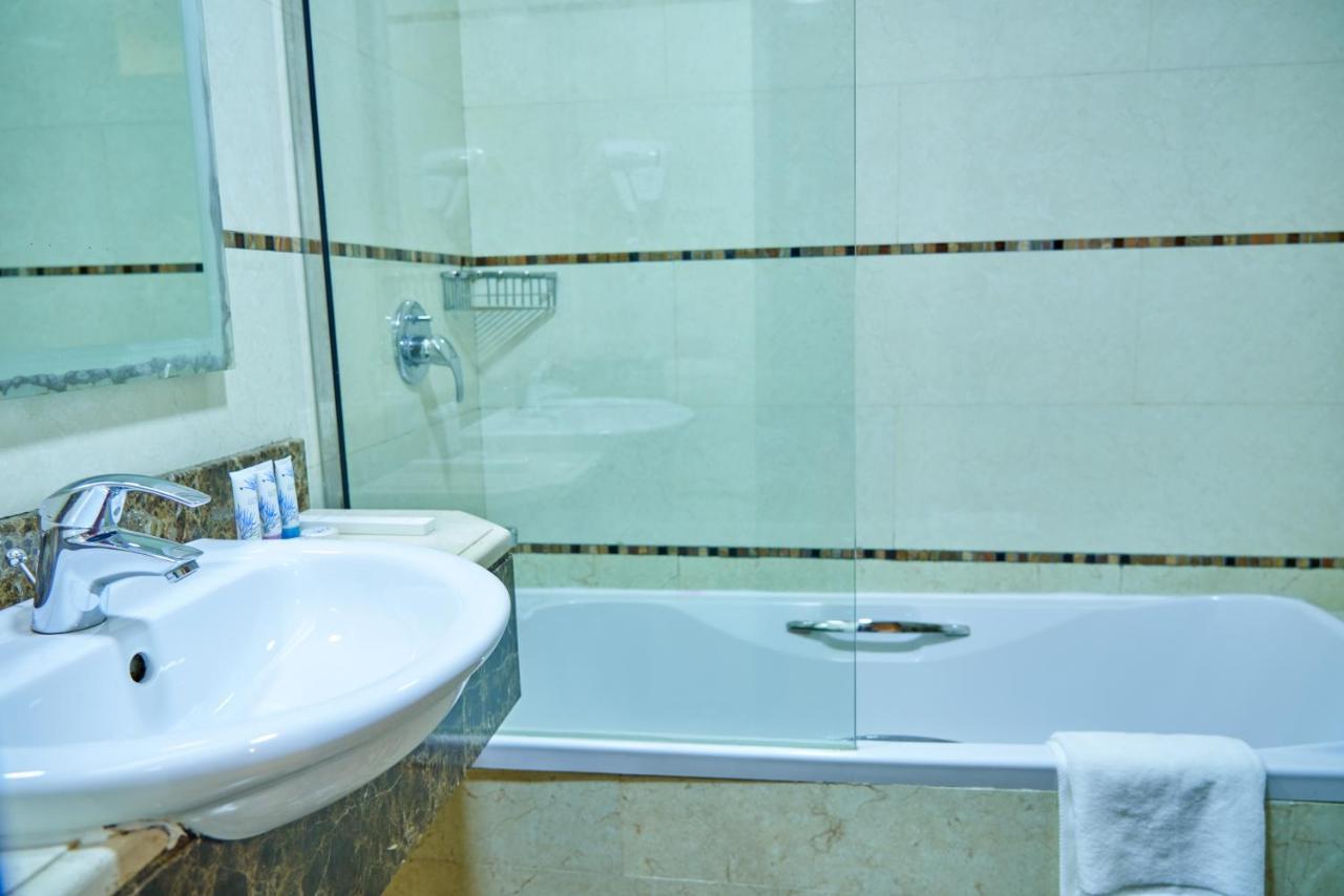 Grand Square Hotel Dubai Eksteriør bilde